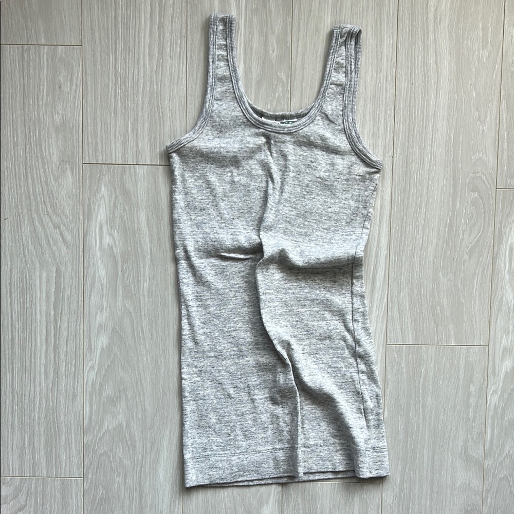Hard Tail Light Gray Ribbed Top